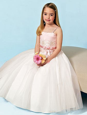 ملف تراكم متطور  فساتين زفاف للاطفال , فستان افراح لبنوتة صغيرة - اجمل الصور